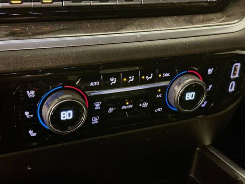 Used 2023 Chevrolet Silverado 1500 LTZ image 24