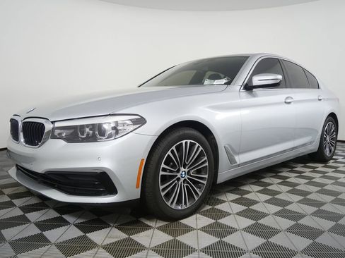 Used 2019 BMW 530i xDrive w/ Convenience Package AWD/4WD image 7