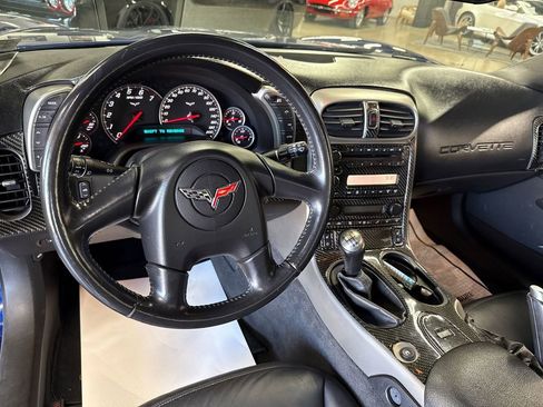 Used 2005 Chevrolet Corvette Convertible w/ Preferred Equipment Group image 33