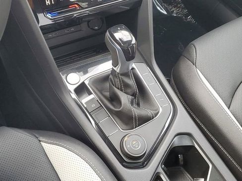 New 2026 Volkswagen Taos SEL image 24