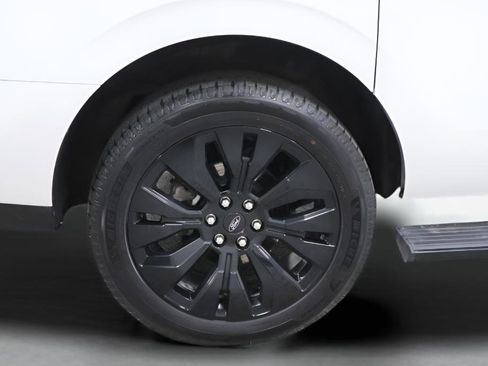Used 2025 Ford Expedition Max Platinum w/ Stealth Appearance Package AWD/4WD image 39