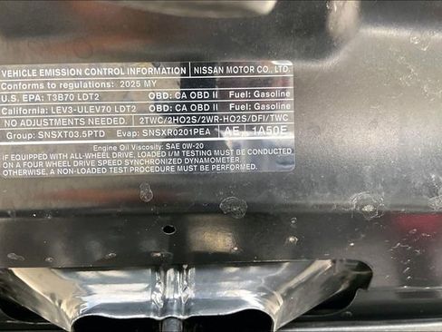 Used 2025 Nissan Pathfinder Rock Creek AWD/4WD image 31