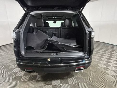 Used 2021 Chevrolet Traverse Premier w/ Redline Edition AWD/4WD image 27