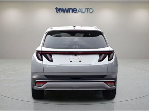 Used 2025 Hyundai Tucson SEL AWD/4WD image 4