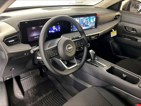 New 2026 Nissan Kicks S image 8