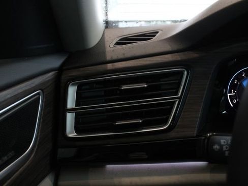 New 2026 Volkswagen Atlas SEL Premium R-Line AWD/4WD image 9