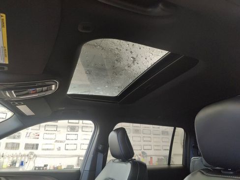 New 2025 Jeep Grand Cherokee L Altitude image 31