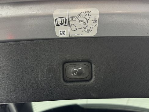 Used 2020 Lincoln Nautilus Reserve w/ Equipment Group 201A image 35