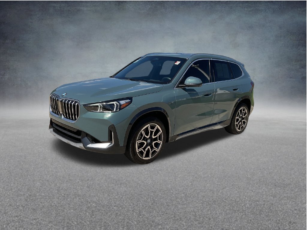 Used 2025 BMW X1 xDrive28i AWD/4WD image 3