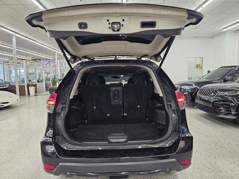 Used 2018 Nissan Rogue SV AWD/4WD image 37