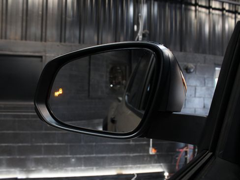 Used 2025 Toyota Tacoma Limited AWD/4WD image 30