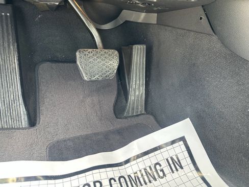 Used 2011 BMW 128i Coupe image 9