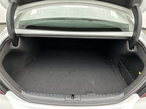 Used 2023 Genesis G70 2.0T image 23