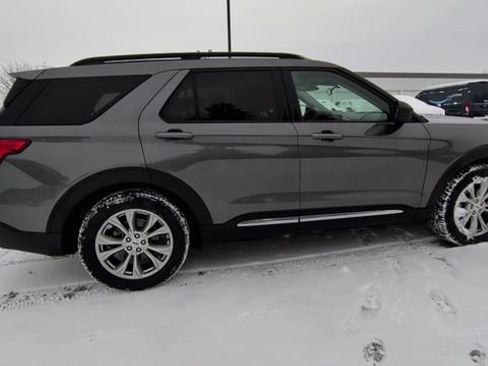 Used 2021 Ford Explorer XLT w/ Equipment Group 202A image 10