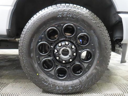 Used 2024 Ford F250 Lariat w/ Lariat Ultimate Package AWD/4WD image 10