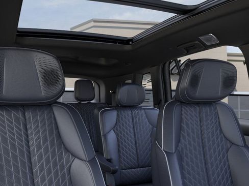 New 2026 Cadillac Vistiq Premium Luxury w/ LPO, Floor Liner Package image 24