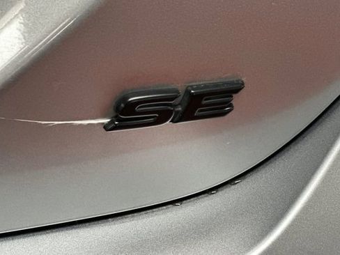 Used 2022 Toyota Camry SE FWD image 33
