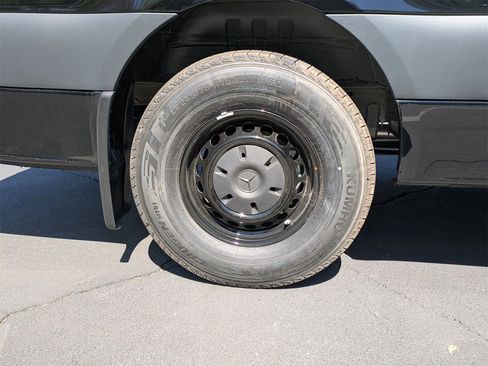 New 2025 Mercedes-Benz Sprinter 2500 image 13