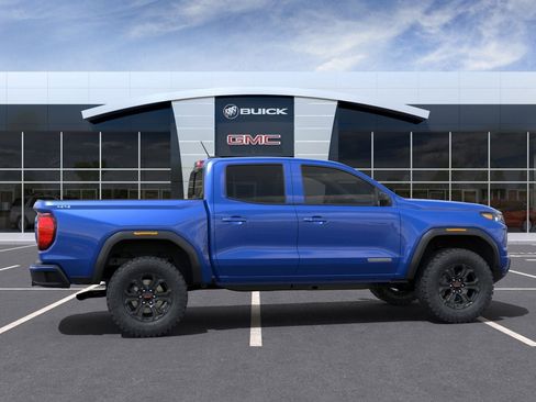 New 2025 GMC Canyon Elevation w/ Convenience Package image 5