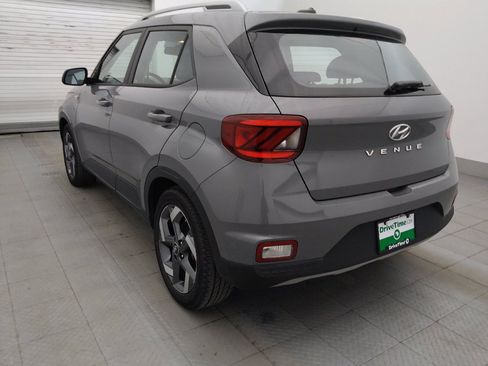 Used 2023 Hyundai Venue SEL w/ Cargo Package FWD image 5