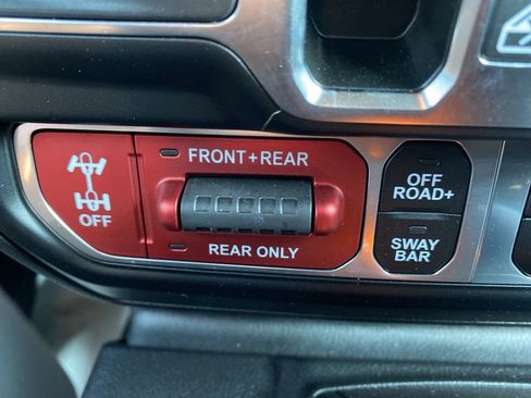 Used 2024 Jeep Wrangler Unlimited Rubicon 4xe AWD/4WD image 39