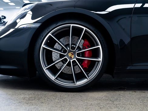 Used 2020 Porsche 911 Carrera S image 7