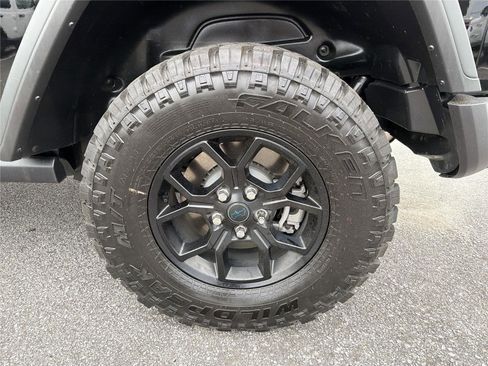 Used 2025 Jeep Wrangler Unlimited Sport S 4xe AWD/4WD image 18