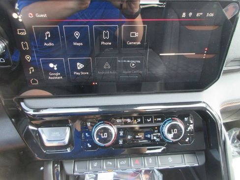 New 2026 GMC Sierra 2500 AT4 image 18