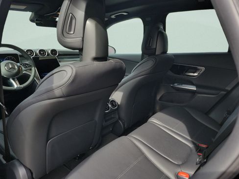 Certified 2026 Mercedes-Benz GLC 300 image 7