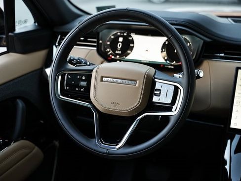 New 2025 Land Rover Range Rover Sport SE image 38