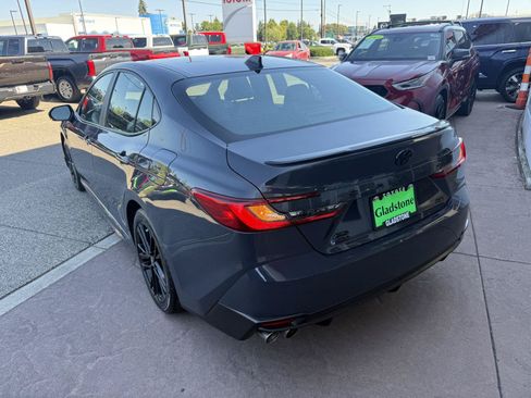 Used 2025 Toyota Camry SE w/ Convenience Package AWD/4WD image 4