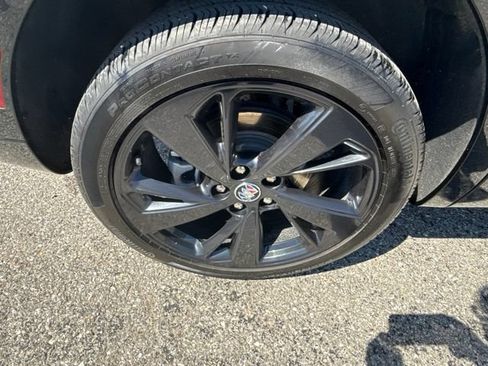 Used 2023 Buick Envision Essence w/ Sport Touring Package FWD image 29