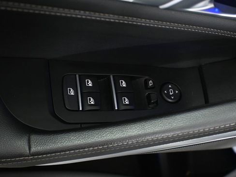 Used 2020 BMW X6 xDrive40i w/ Executive Package image 32