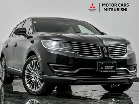 Used 2017 Lincoln MKX Reserve w/ Lincoln MKX Climate Package image 1