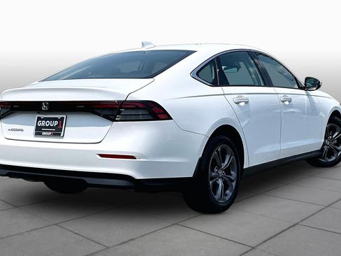 Used 2023 Honda Accord EX image 12