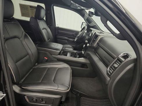 Used 2022 RAM 1500 Limited w/ Body-Colour Bumper Group AWD/4WD image 40