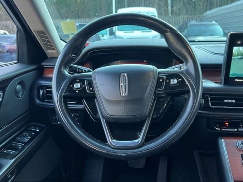 Used 2022 Lincoln Aviator Reserve image 27