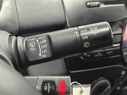 Used 2014 MAZDA MAZDA2 Sport FWD image 9