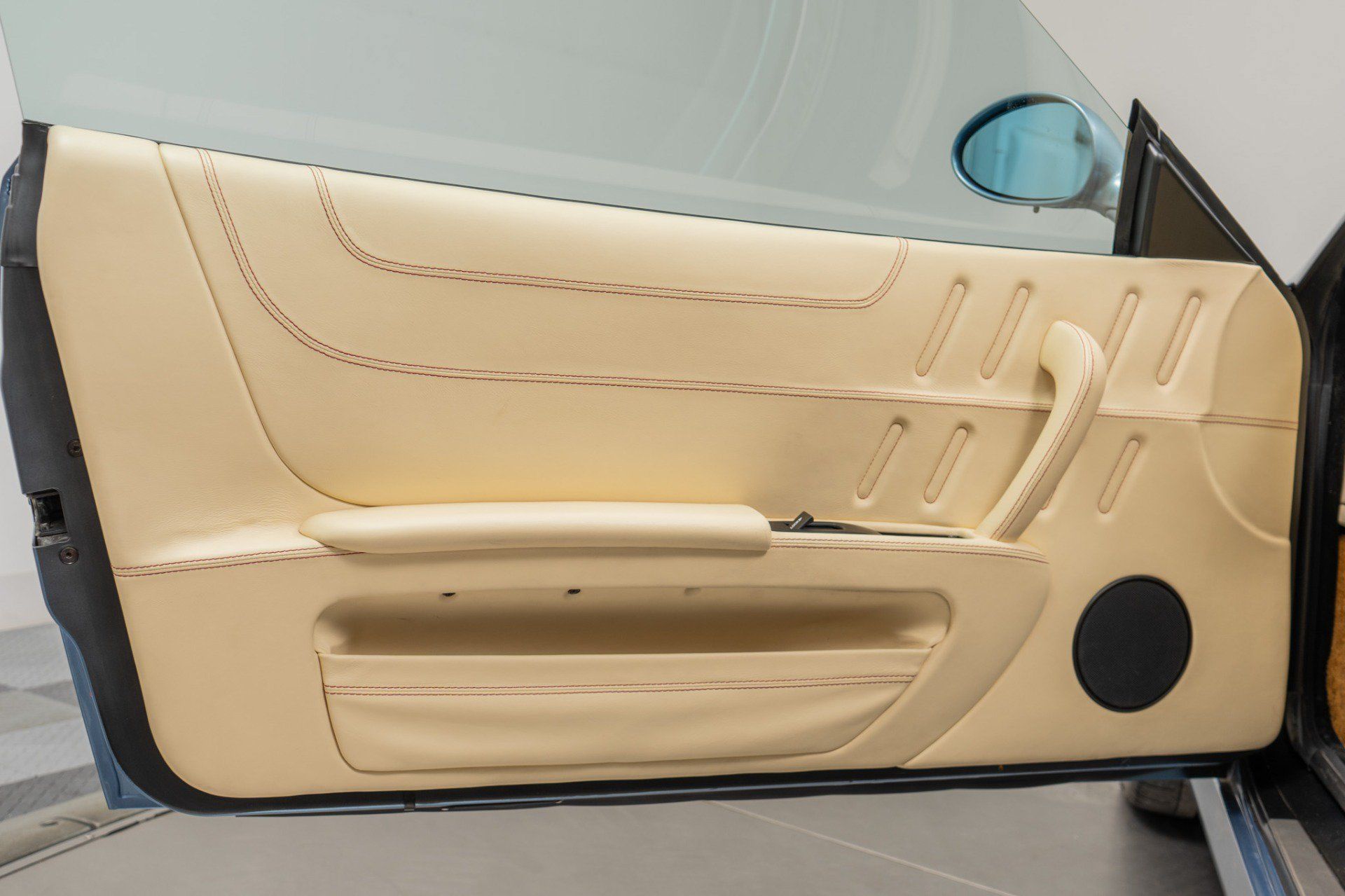 Used 2002 Ferrari 575M Maranello RWD image 39