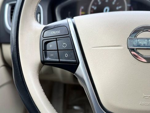 Used 2015 Volvo S60 T5 Premier image 14