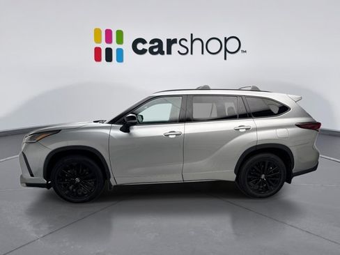 Used 2024 Toyota Highlander XSE AWD/4WD image 2