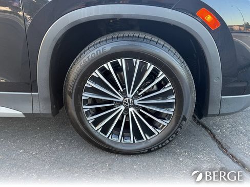 Used 2025 Volkswagen Tiguan S FWD image 11