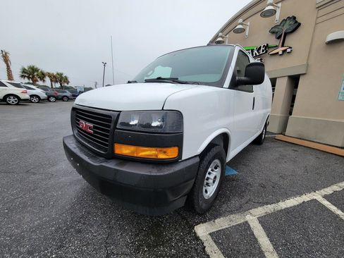 Used 2022 GMC Savana 2500 RWD image 7