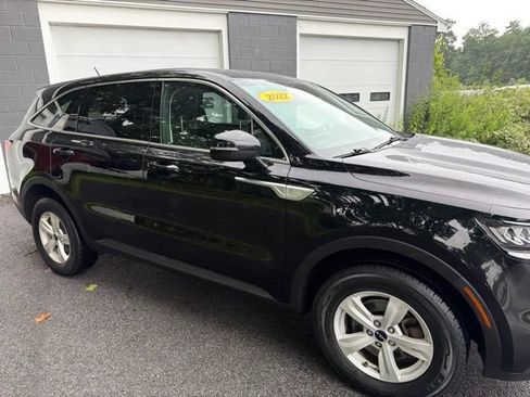 Used 2022 Kia Sorento LX AWD/4WD image 6
