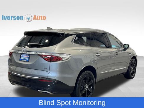 Used 2024 Buick Enclave Essence w/ Sport Touring Edition image 9
