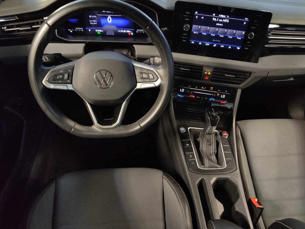 Used 2025 Volkswagen Jetta SE FWD image 22