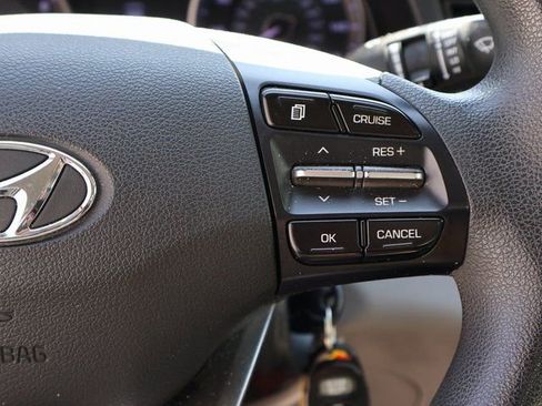 Used 2019 Hyundai Elantra SEL FWD image 29