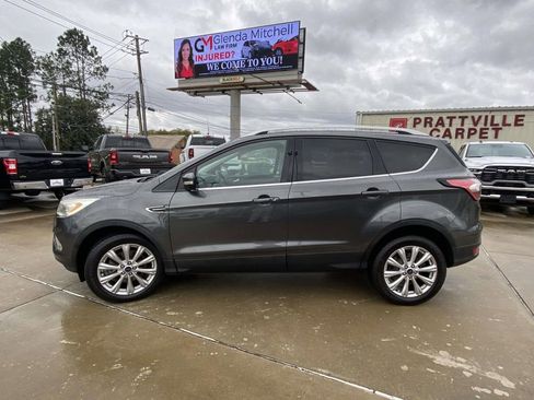 Used 2017 Ford Escape Titanium w/ Equipment Group 301A image 5
