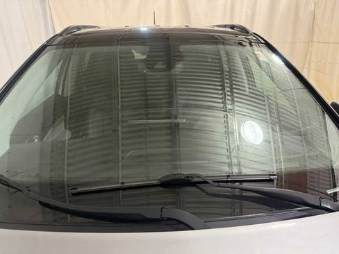 Used 2022 Jeep Compass Limited image 14