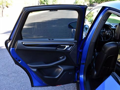 Used 2017 Porsche Macan S w/ Premium Package Plus image 32